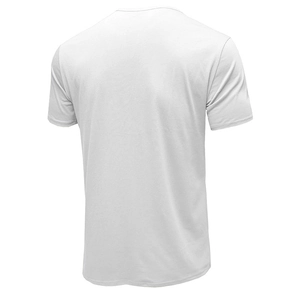 Vue arrière du t-shirt blanc en coton montrant la texture tricotée et les ourlets soignés