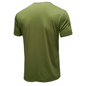 Vue arrière du t-shirt Henley pour hommes en coton vert olive à manches courtes sur blanc
