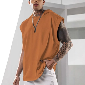 Canotta sportiva da uomo con cappuccio arancione, vestibilità ampia per il fitness