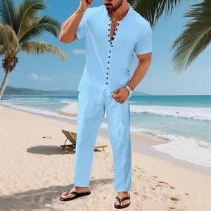 Set uomo estivo in cotone e lino con camicia a maniche corte e pantaloni azzurri