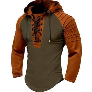 Herren Hoodie in Oliv und Braun mit Schnürkragen und plissierten Ärmeldetails
