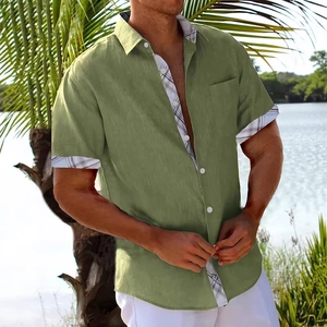 Detailaufnahme von Herren-Sommerhemd mit schickem grauem Karomuster an Kragen und Ärmeln