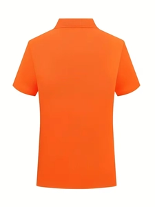 Vue arrière détaillée d'un polo à manches courtes orange vif avec col côtelé