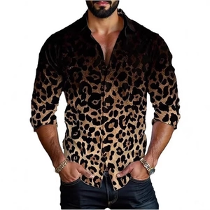 Schmal geschnittenes Herrenhemd mit klassischem braunem Leoparden-3D-Druck und Umlegekragen