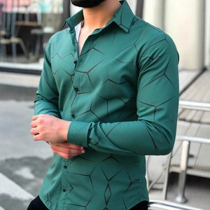 Détail de chemise slim pour homme avec motifs 3D géométriques et fermeture boutonnée