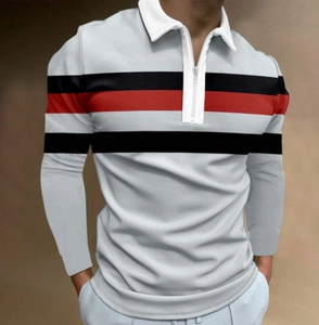 Détail d'un polo gris à manches longues pour hommes avec rayures et col zippé moderne