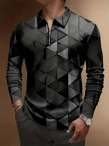 Détail d'un polo pour hommes à manches longues avec motifs 3D et fermeture éclair au col