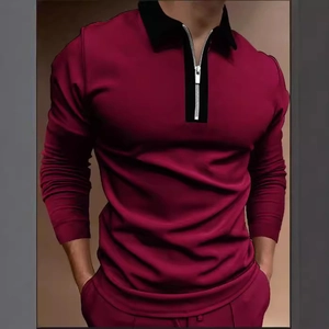 Polo da uomo a maniche lunghe bordeaux con colletto nero a zip e vestibilità slim