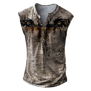 Λεπτομέρεια από vintage γκρι αμάνικο Henley με τύπωμα αετού και λαιμόκοψη με τρία κουμπιά