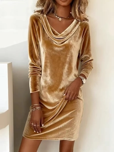 Sexy Robe Mini en Velours avec Col Drapé pour Femmes Élégante Couleur Unie Coupe Ajustée Soirée Club Courte Robe