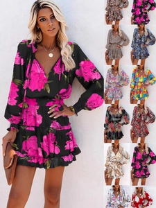 Damen V-Ausschnitt Langarm Boho Blumen Leopardenmuster Minikleid Rüschensaum Elastische Taille Lässiges Stufenkleid Kurzes Kleid