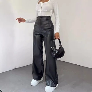 Pantalon femme taille haute en similicuir noir brillant avec coupe large élégante