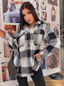 Women's black and white plaid flannel long sleeve button down shacket jacket with chest pockets