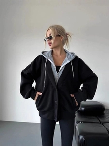 Damen Oversized Layered Hoodie Jacke in Schwarz mit grauer Kapuze und Knopfverschluss