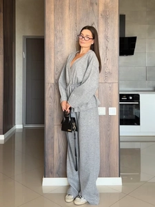 Ensemble en maille grise pour femme avec cardigan à ceinture et pantalon large
