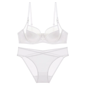 Conjunto de lencería blanca de satén y malla de estilo francés con aro suave