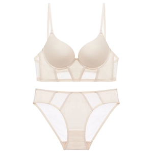 Conjunto de sujetador push-up en U sin costuras estilo francés y braguita beige