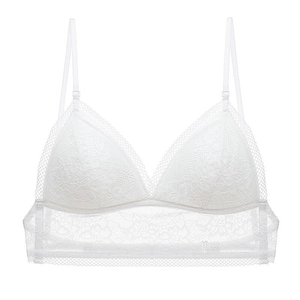 Bralette de encaje blanco de estilo francés con tirantes finos y espalda abierta en U