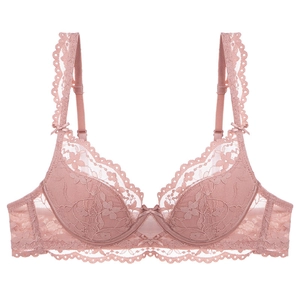 Elegante roze kanten bh met beugels, bloemenpatronen en verfijnde strikdetails
