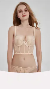 Detalle del bustier francés mostrando las varillas de 15 cm y copas de 0,5 cm