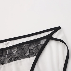 Bragas de encaje francés blanco para mujer con malla floral negra y tejido suave