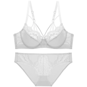 Ensemble lingerie en dentelle blanche avec soutien-gorge à armatures et culotte assortie