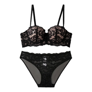 French style black floral lace lingerie set with underwire bra and matching panties