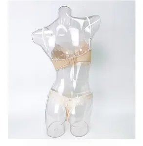 Detalle posterior del conjunto de lencería de encaje nude con sujetador de espalda en U