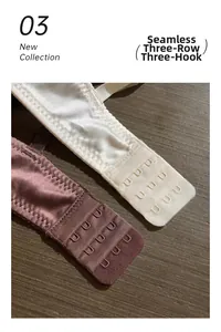 Dettaglio del reggiseno in raso senza cuciture con chiusura a tre file e tre ganci