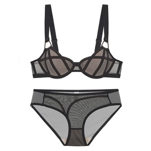 Conjunto de lencería de malla negra sexy con tirantes anchos y rayas geométricas
