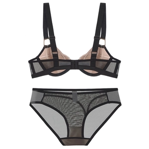 Conjunto de lencería sexy de encaje negro con sujetador con aro suave y braga de malla fina