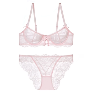 Ensemble de lingerie fine en dentelle rose avec soutien-gorge à armatures et culotte