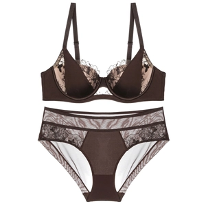 Ensemble de lingerie sexy en dentelle contrastée marron foncé avec détails en résille