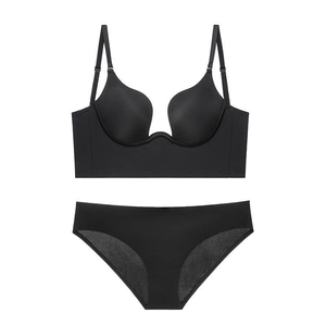 Seamless black deep V-neck lingerie set with U-back bra and matching panties