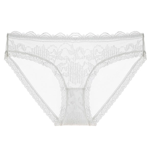 Elegante weiße Damenunterwäsche aus floraler Spitze mit atmungsaktivem Mesh-Einsatz