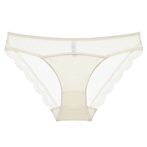 Lace-trimmed seamless low-rise briefs for women with breathable mesh in cream white