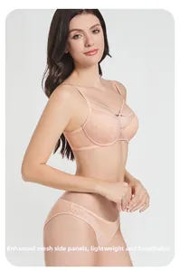 Détails de l'ensemble de lingerie en dentelle abricot avec côtés en mesh et bretelles