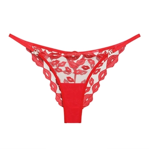 Mutandine da Donna Sexy Con Ricamo a Labbra Rosse e Pizzo Tanga a Vita Bassa in Mesh Trasparente