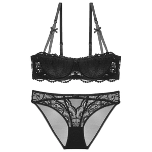 Ensemble soutien-gorge demi-bonnet en dentelle noire et culotte en mesh avec nœuds