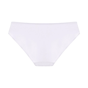 Dettaglio ravvicinato di slip in cotone bianco con bordi smerlati e tessuto traspirante