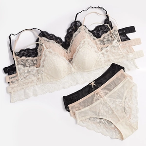 Spitzen-Bralette-Set für Damen mit dünnen Trägern und Triangel-Cups in bunten Farben