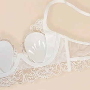Soutien-gorge en dentelle blanche de style français avec bonnets respirants et fins