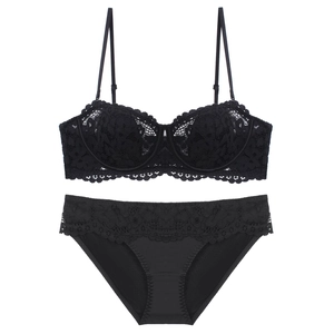 Ensemble de lingerie en dentelle brodée noire style français avec armatures souples