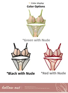 Ensemble lingerie en dentelle française avec nœuds en vert, noir et rouge vin