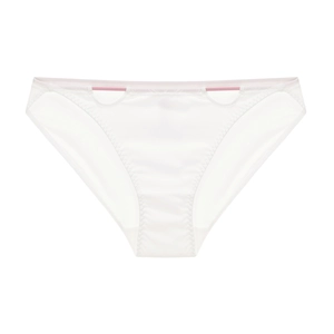 Witte naadloze slip met lage taille, roze accenten en elegante uitgesneden details