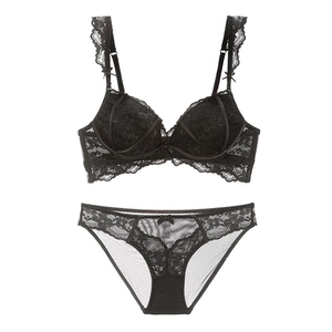 Ensemble de lingerie chic en dentelle noire française avec soutien-gorge push-up et culotte
