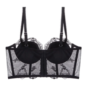 Détails du bustier en dentelle noire avec broderie florale et maille transparente