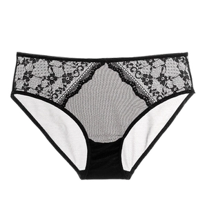 Culotte élégante en dentelle noire avec maille respirante et broderie florale