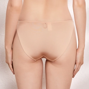 Seamless low-rise nude panties for women with breathable fabric and teardrop cutout detail