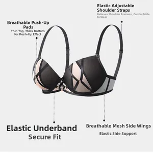 Détail du soutien-gorge push-up en dentelle avec bretelles réglables et ailes en maille